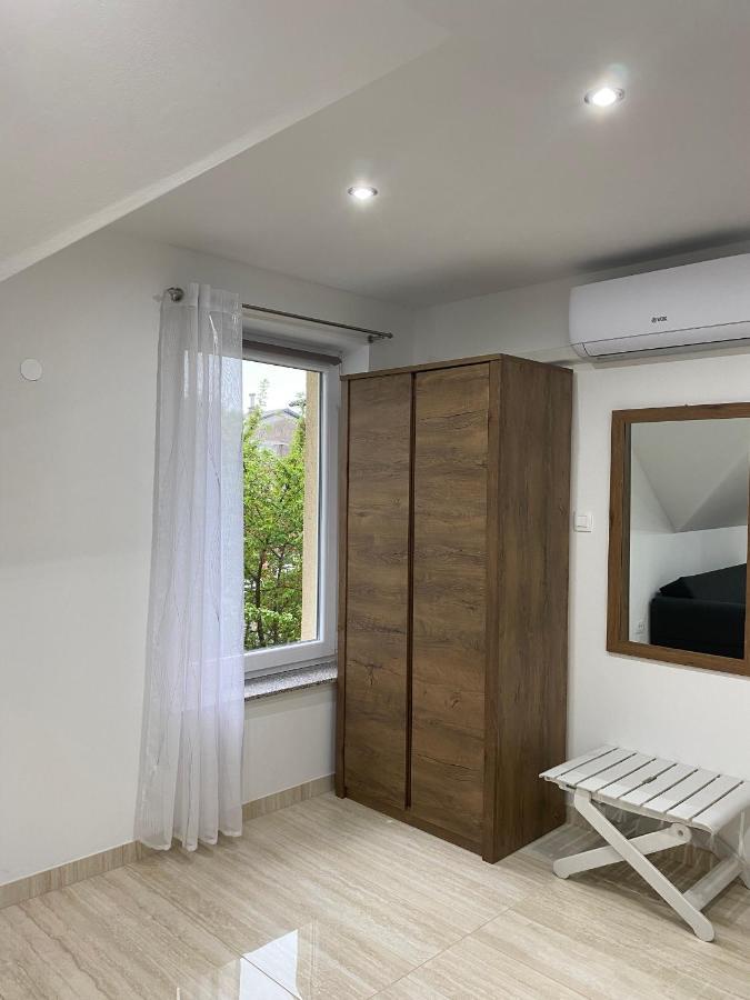 Apartma Azurre Постойна Экстерьер фото