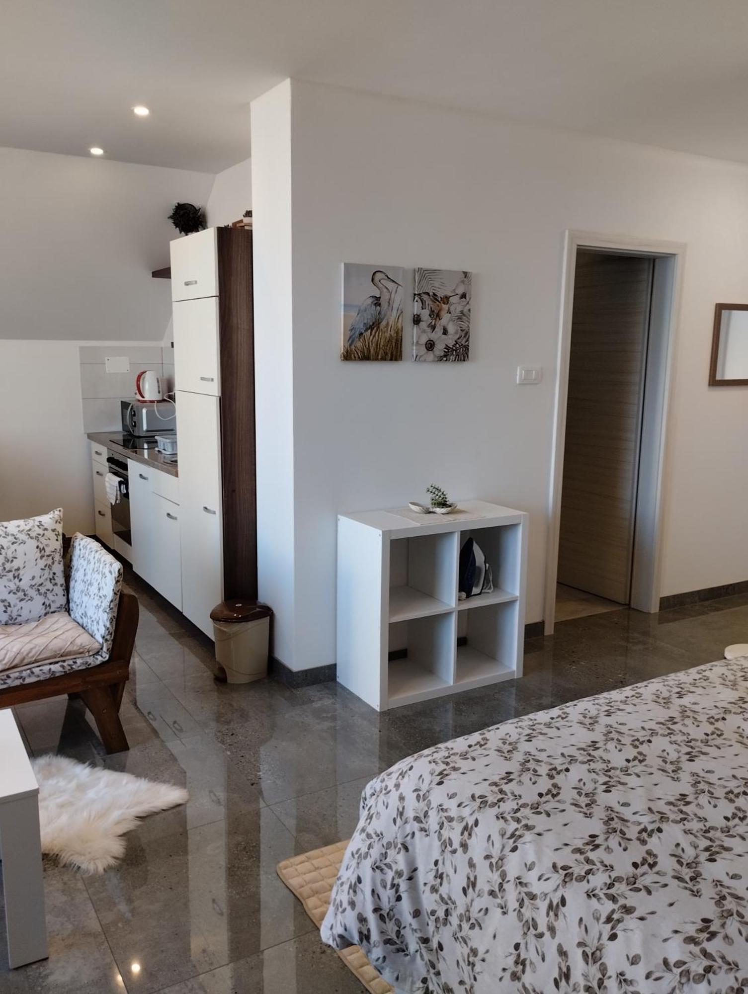 Apartma Azurre Постойна Экстерьер фото