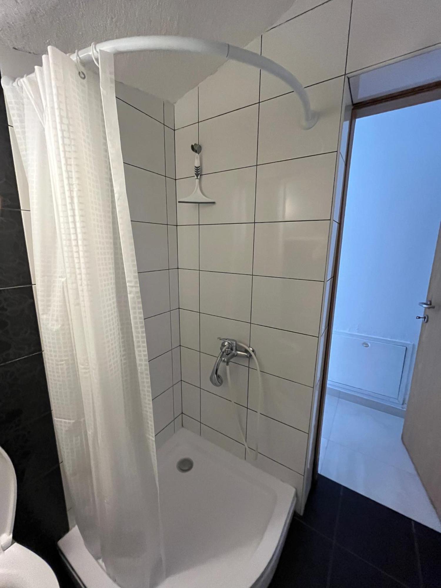 Apartma Azurre Постойна Экстерьер фото