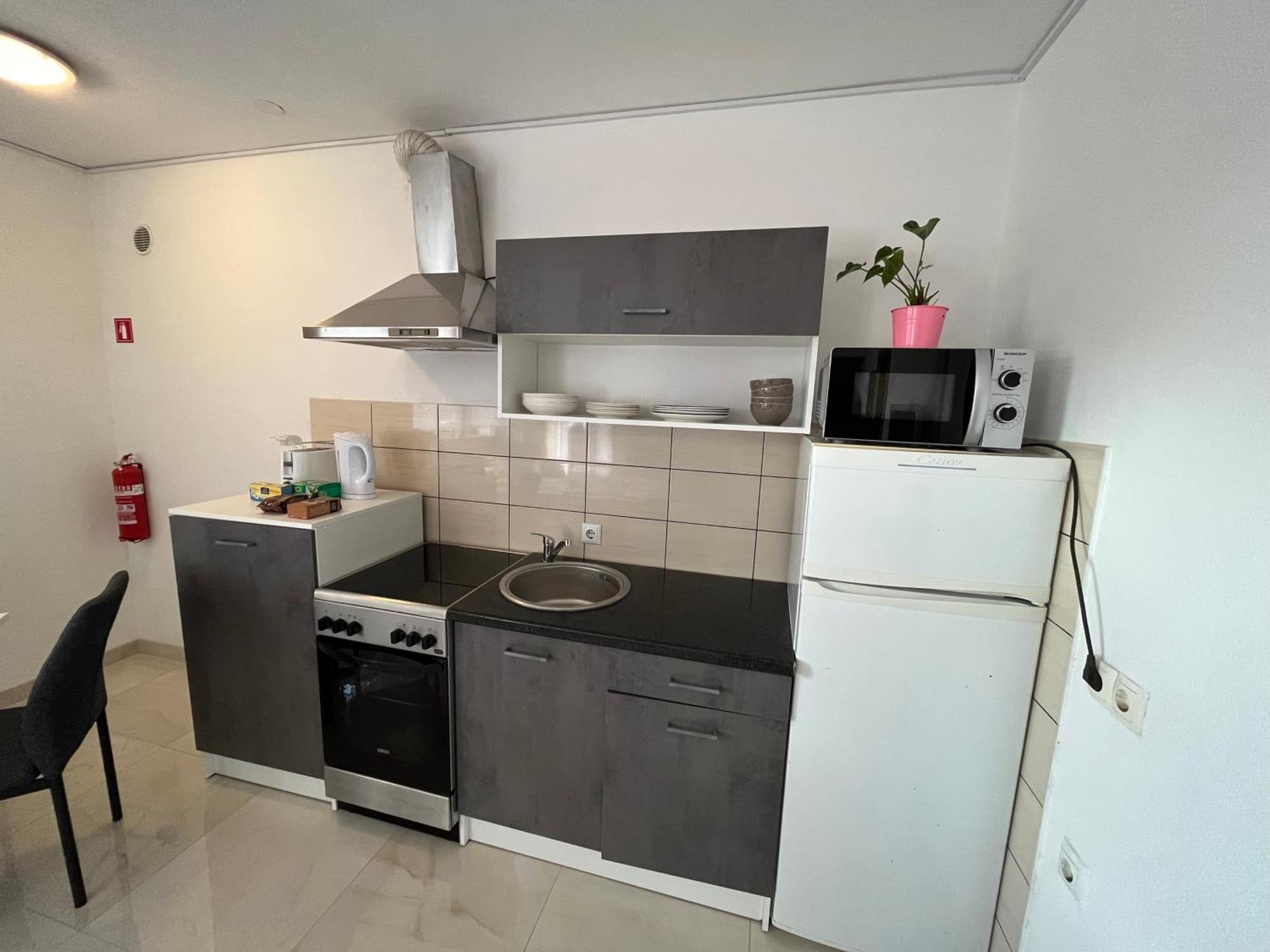 Apartma Azurre Постойна Экстерьер фото