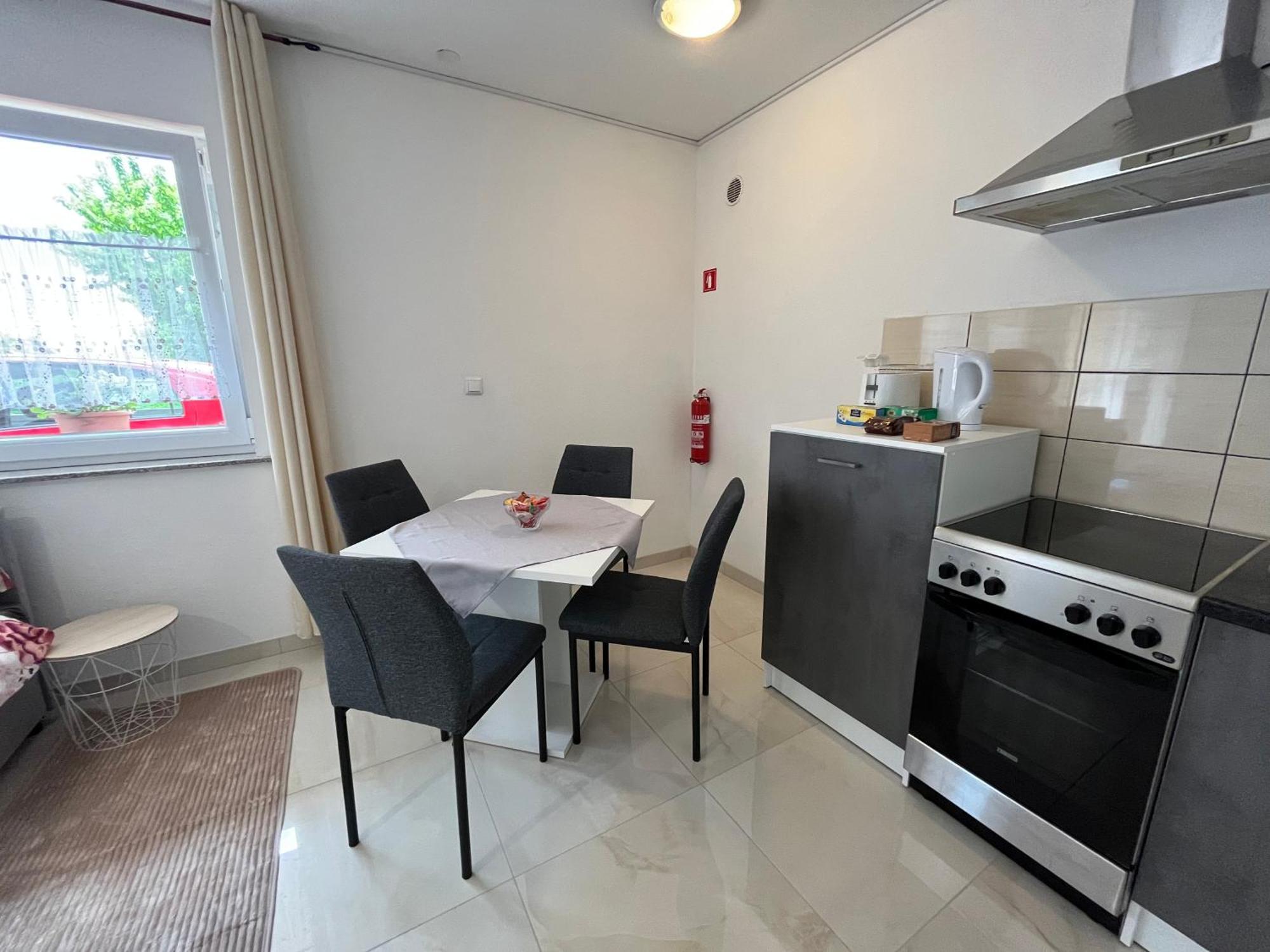Apartma Azurre Постойна Экстерьер фото